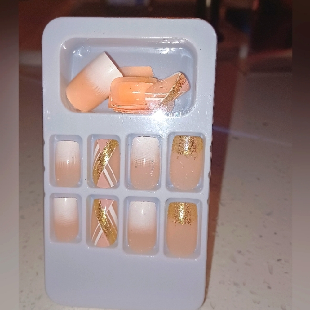 24pc medium square press on nails kit